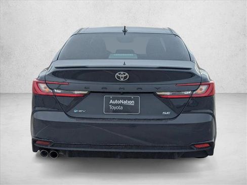 Certified 2025 Toyota Camry SE image 6