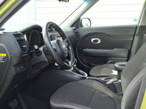 Used 2016 Kia Soul FWD image 8