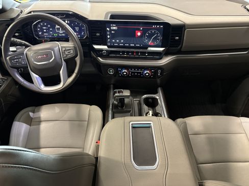Used 2022 GMC Sierra 1500 SLT w/ SLT Convenience Package AWD/4WD image 12