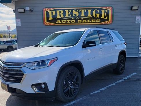 Used 2021 Chevrolet Traverse LT w/ LPO, Blackout Package image 1