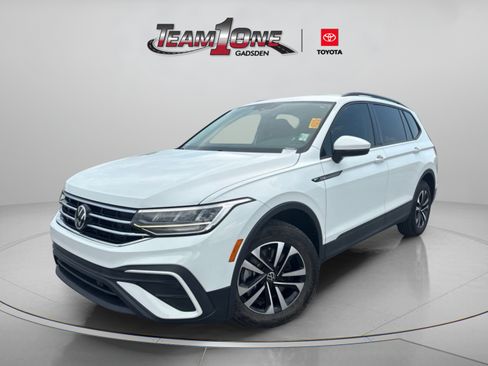 Used 2023 Volkswagen Tiguan S FWD image 4