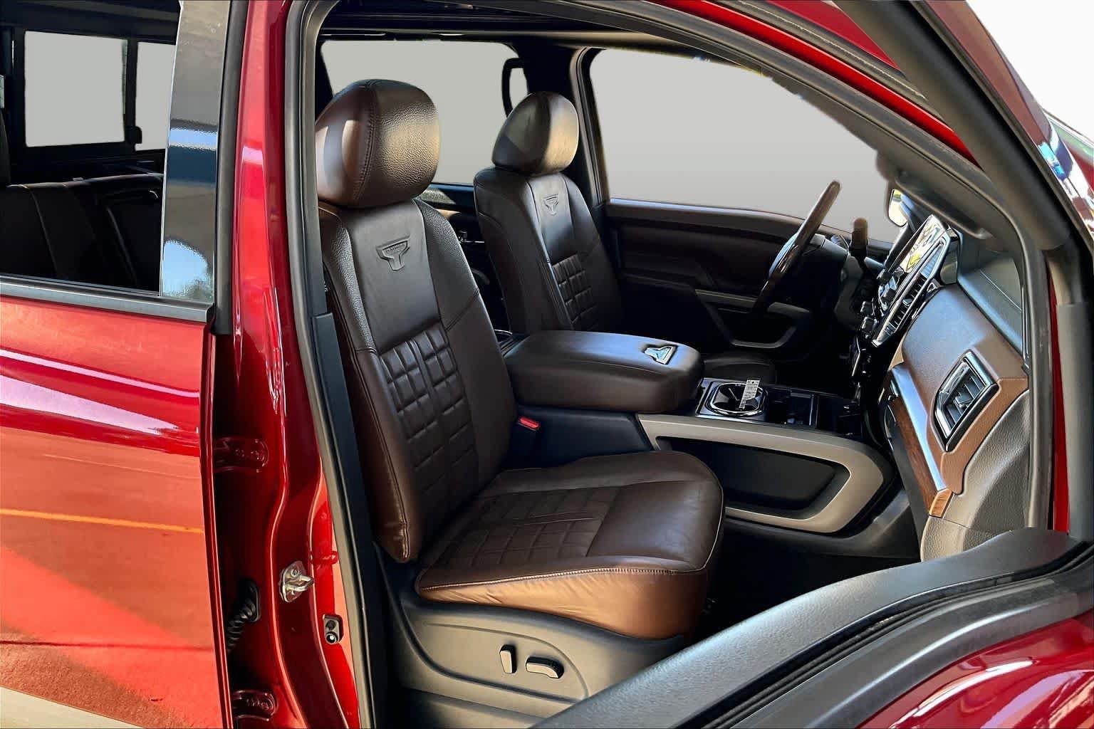 Used 2020 Nissan Titan Platinum Reserve w/ Moonroof Package AWD/4WD image 8