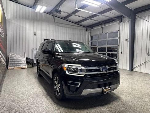 Used 2024 Ford Expedition Limited AWD/4WD image 19