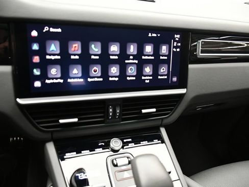 New 2026 Porsche Panamera 4S AWD/4WD image 35