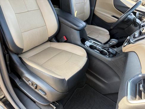 Certified 2023 Chevrolet Equinox Premier FWD image 11