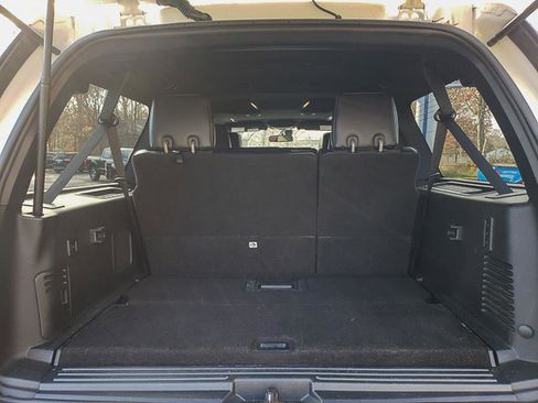 Used 2017 Ford Expedition EL Platinum image 20
