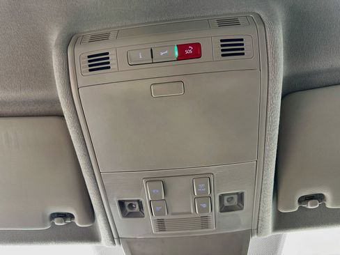 Used 2023 Volkswagen Tiguan SE FWD image 29