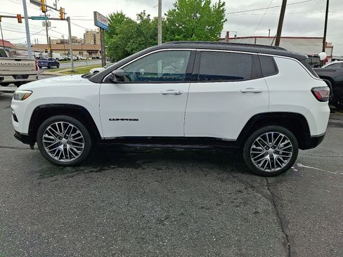 Used 2023 Jeep Compass Limited w/ Elite Group AWD/4WD image 2
