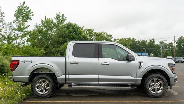 Used 2025 Ford F150 XLT w/ Equipment Group 301A Standard AWD/4WD image 4