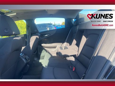 Used 2024 Chevrolet Malibu LT image 25