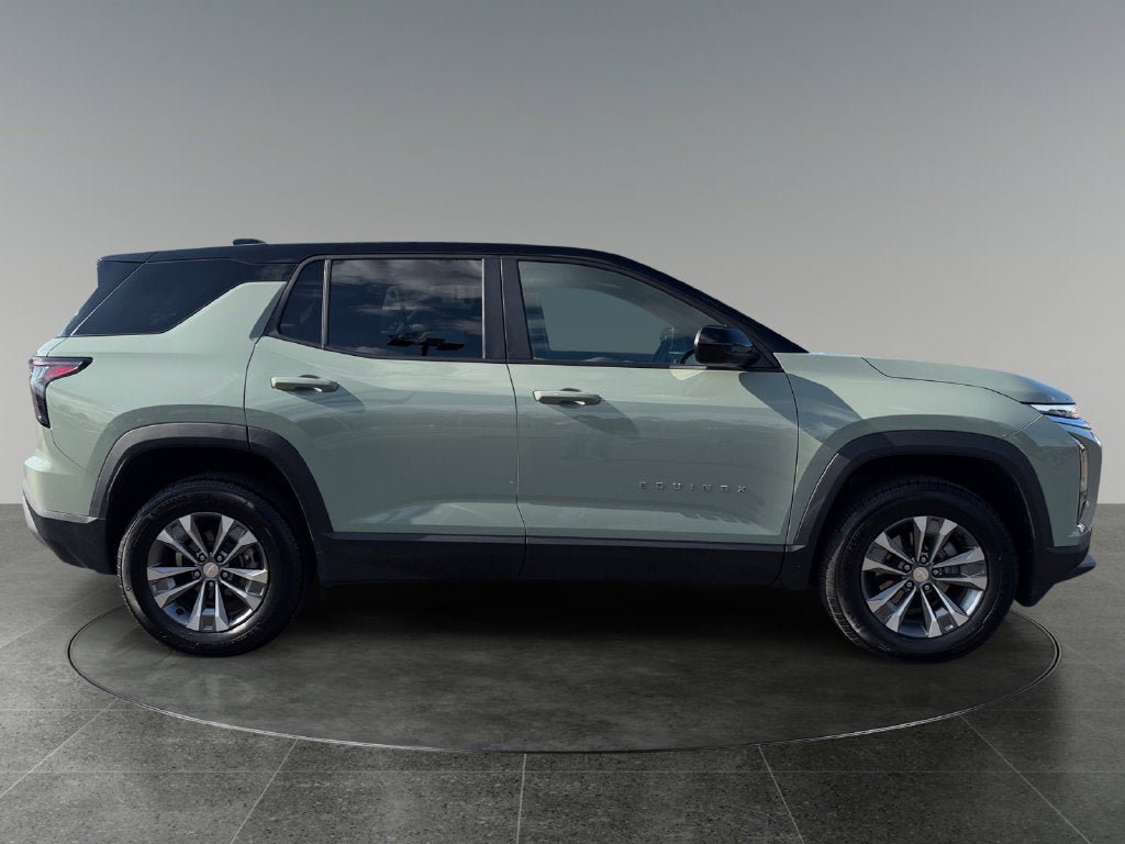 Certified 2026 Chevrolet Equinox LT AWD/4WD image 10