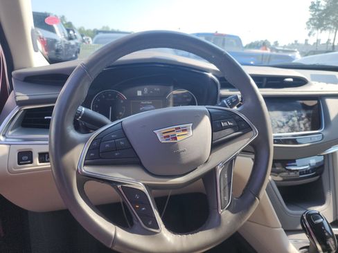 Used 2024 Cadillac XT5 Premium Luxury w/ LPO, Floor Liner Package AWD/4WD image 8