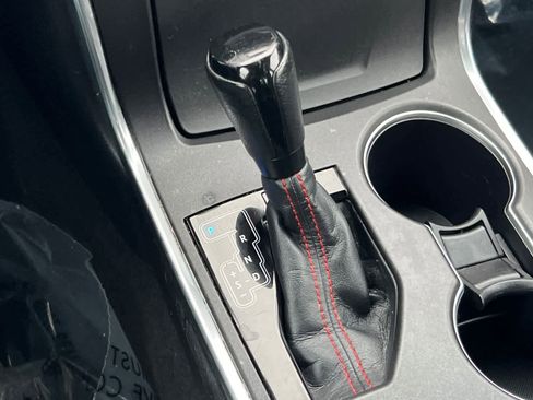 Certified 2016 Toyota Camry SE image 21