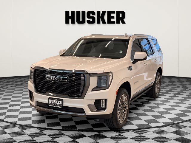 Certified 2024 GMC Yukon Denali Ultimate w/ LPO, Illumination Package AWD/4WD image 3