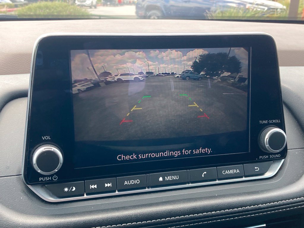 Used 2023 Nissan Rogue S FWD image 20