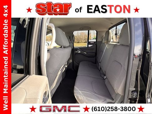 Used 2019 Nissan Frontier SV image 16