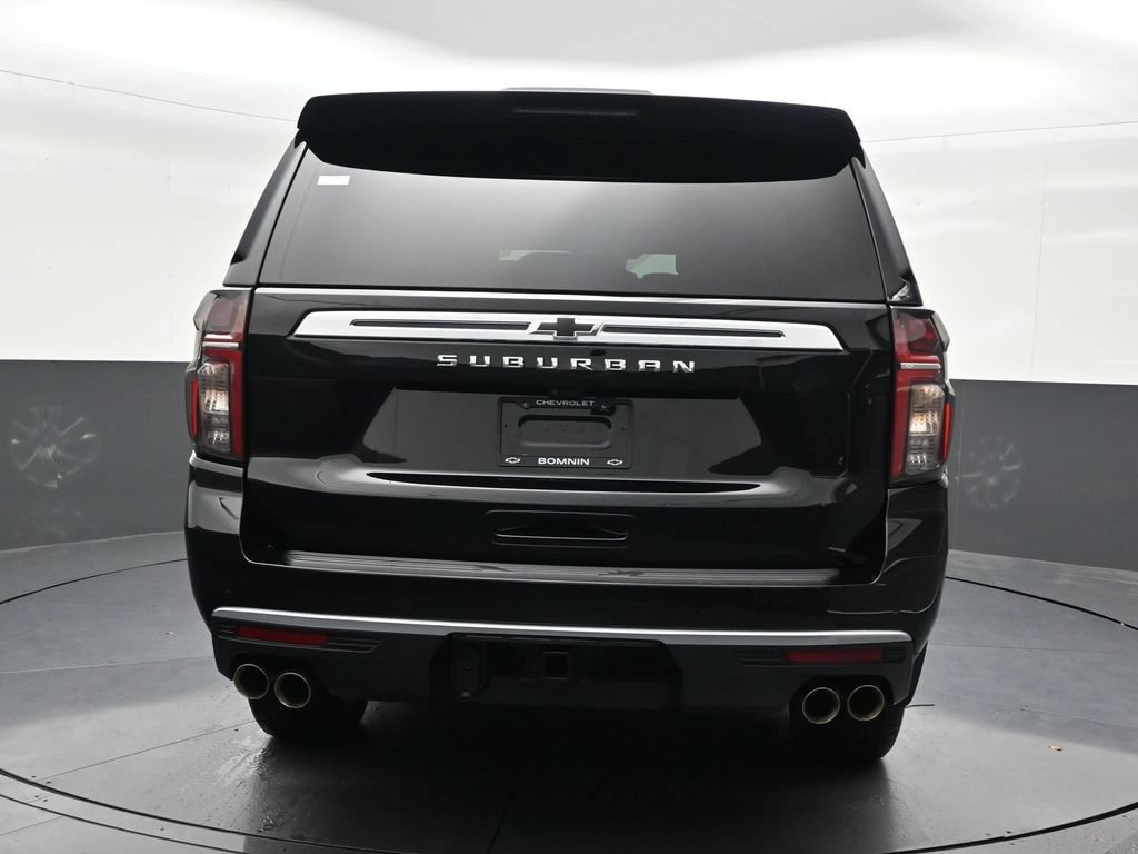 Used 2024 Chevrolet Suburban High Country AWD/4WD image 4