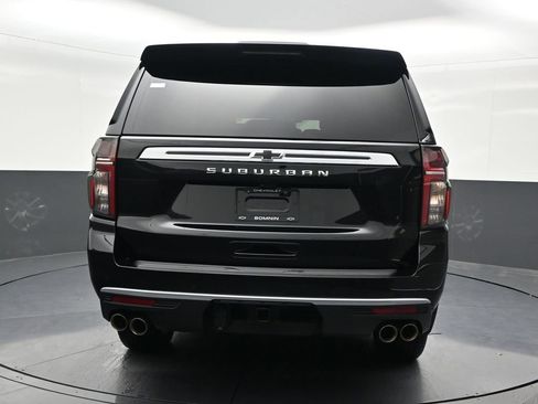Used 2024 Chevrolet Suburban High Country AWD/4WD image 4