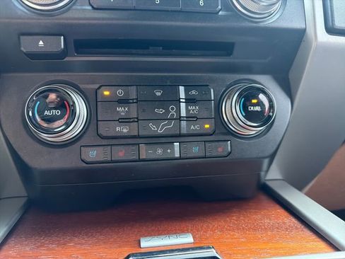 Used 2017 Ford F250 King Ranch w/ FX4 Off-Road Package AWD/4WD image 37