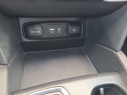 Used 2019 Hyundai Santa Fe SE FWD image 30