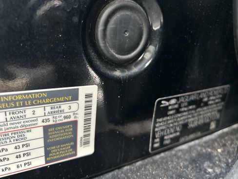 Used 2016 Jaguar XF Prestige image 33