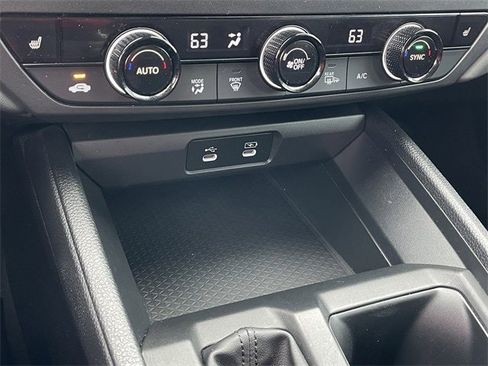 Certified 2024 Honda Accord EX image 17