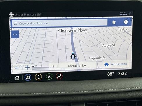 Used 2021 GMC Yukon XL SLT w/ SLT Premium Package image 32