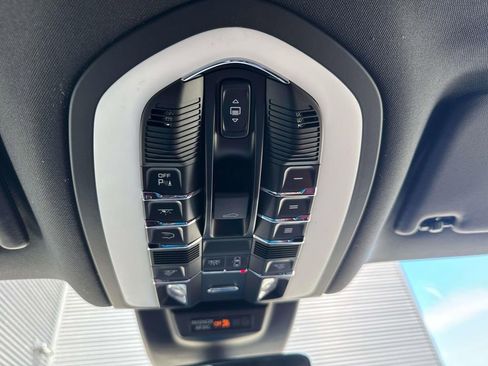 New 2026 Porsche Macan AWD/4WD image 27