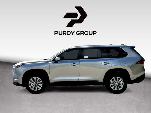 New 2026 Toyota Grand Highlander XLE image 5