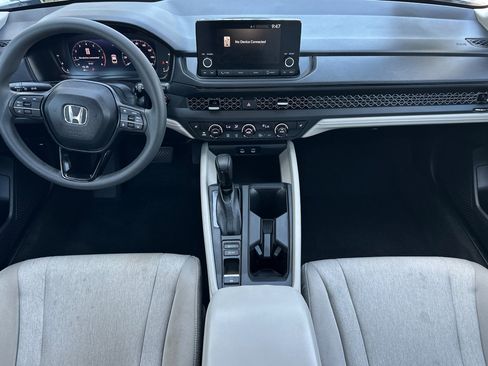 Used 2025 Honda Accord SE image 13