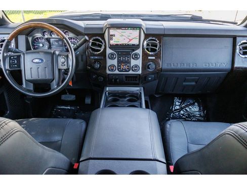 Used 2016 Ford F350 Platinum w/ FX4 Off-Road Package AWD/4WD image 12