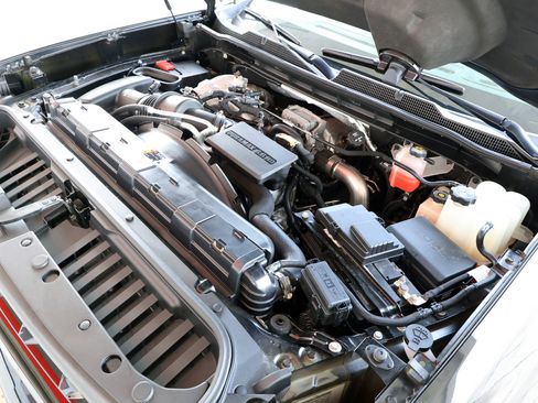 Used 2022 Chevrolet Silverado 2500 LTZ w/ LTZ Plus Package image 39