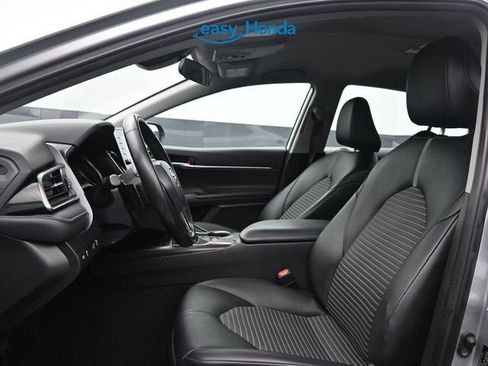 Used 2023 Toyota Camry SE FWD image 14