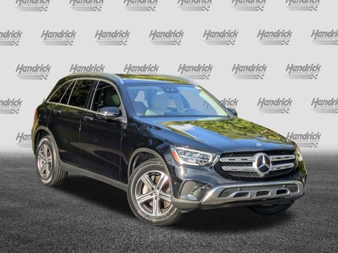 Certified 2022 Mercedes-Benz GLC 300 image 2