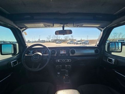 Used 2020 Jeep Wrangler Unlimited Sport image 12