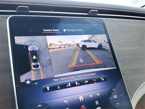 Used 2023 Mercedes-Benz EQS 450+ Sedan image 23