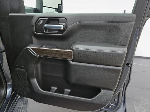 Used 2021 Chevrolet Silverado 1500 RST w/ Z71 Off-Road Package image 35