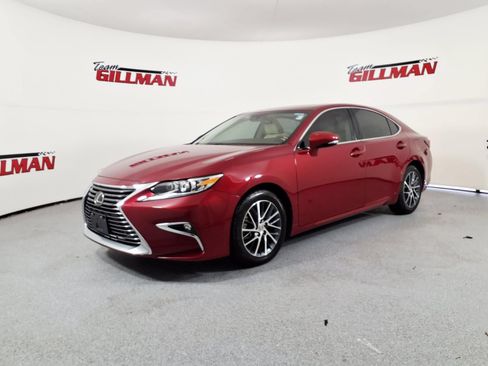 Used 2017 Lexus ES 350 w/ Luxury Package FWD image 3