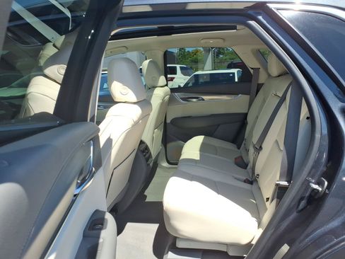 Certified 2023 Cadillac XT5 Premium Luxury AWD/4WD image 16