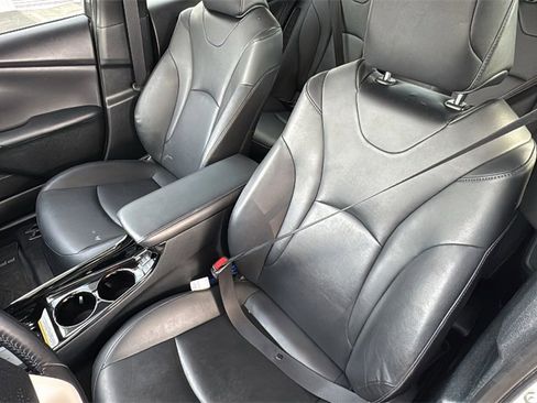 Used 2019 Toyota Prius Prime Premium image 23