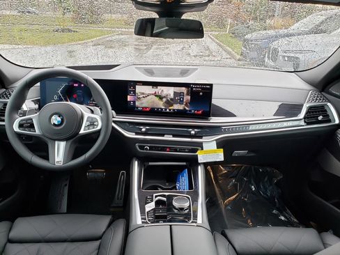 New 2026 BMW X6 xDrive40i image 8