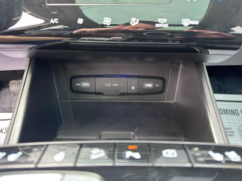Used 2023 Hyundai Tucson Limited AWD/4WD image 25