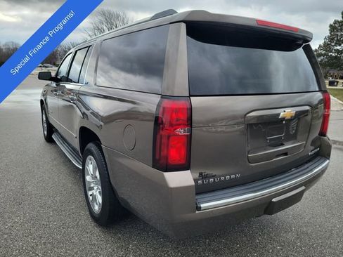 Used 2016 Chevrolet Suburban LTZ image 4