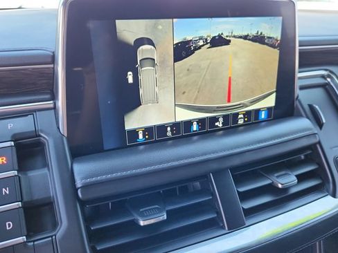 Used 2022 Chevrolet Tahoe LT w/ LT Signature Plus Package image 23