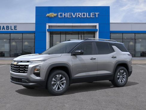 New 2026 Chevrolet Equinox LT FWD image 2