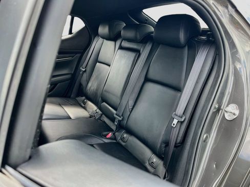 Used 2019 MAZDA MAZDA3 Hatchback FWD image 23