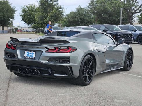 Used 2023 Chevrolet Corvette Z06 w/ Stealth Interior Trim Package RWD image 5