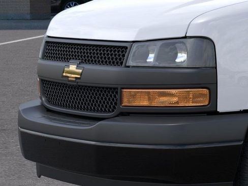 New 2025 Chevrolet Express 2500 w/ Enhanced Convenience Package image 13
