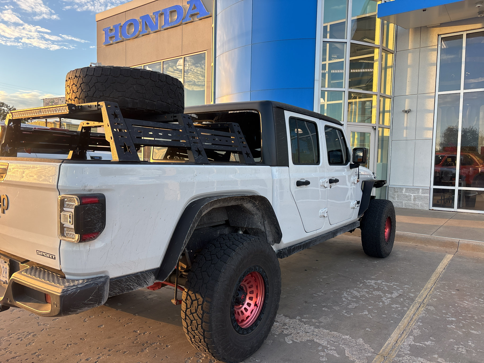 Used 2020 Jeep Gladiator Sport w/ Quick Order Package 24S AWD/4WD image 3