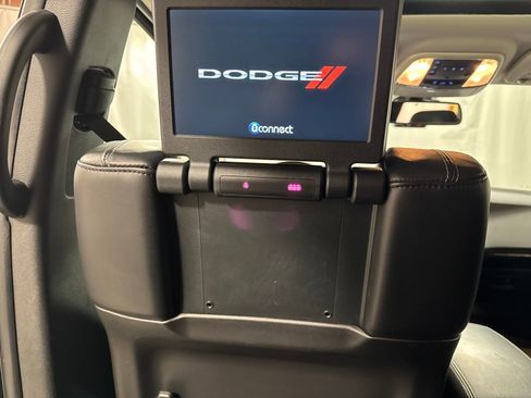 Used 2016 Dodge Durango Citadel w/ Premium Entertainment Group image 29